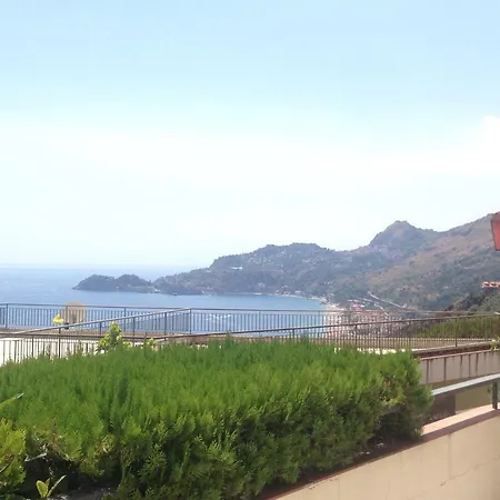 Апартаменты Taormina Летоянни